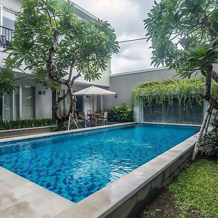 Zen Rooms Seminyak Mertanadi Exterior foto