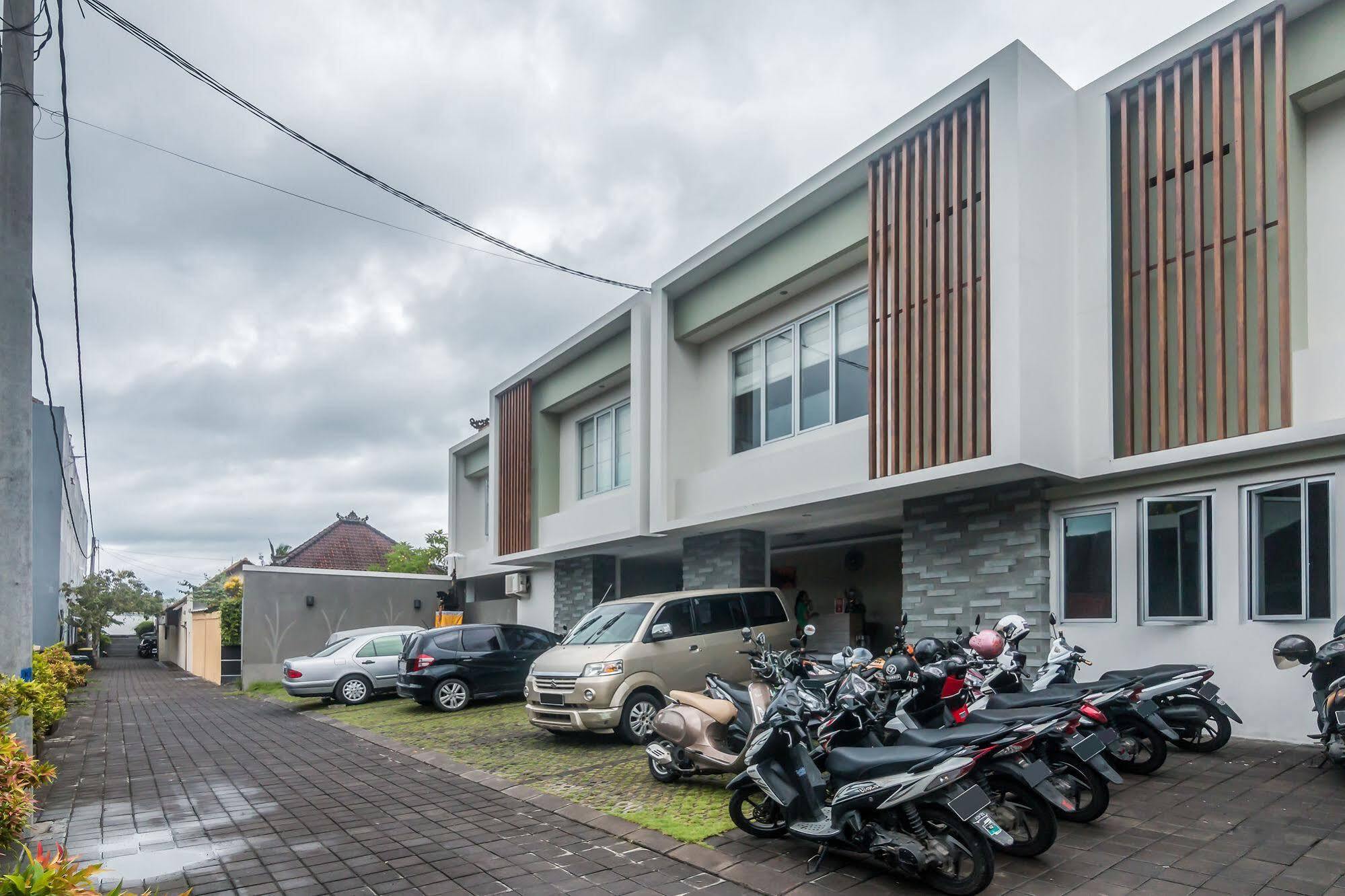 Zen Rooms Seminyak Mertanadi Exterior foto